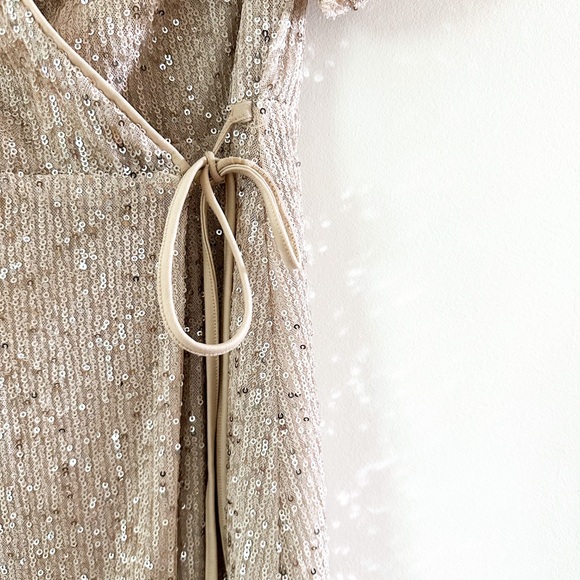 SHE + SKY Sequined Short Sleeve Wrap Dress - Size Small - Light Gold - Picture 4 of 6